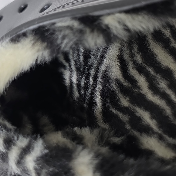 Crocs Classic Clogs Cheetah Leopard Animal Print Lined Size 12 M  NWT - Picture 8 of 13